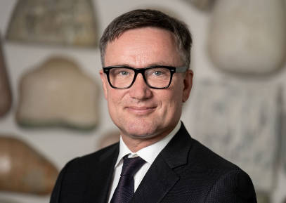 Dr. Bernd Wieberneit